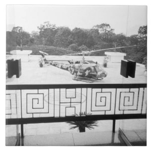 Saigon HCMC Vietnam, Huey Helicopter Fliese