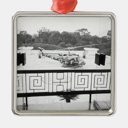 Saigon HCMC Vietnam, Huey Helicopter Silbernes Ornament (Vorne)