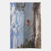 Sailboat Aground Handtuch (Vertikal)