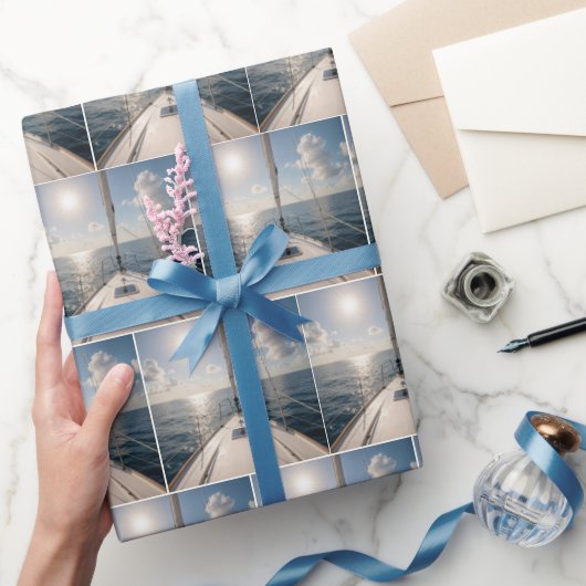 Sailboat On Calm Ocean Water Geschenkpapier (Schenken)