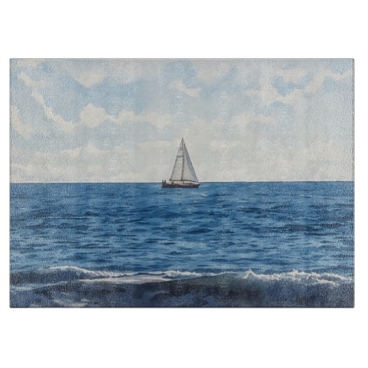 Sailboat Sailing on the Ocean Blue Glass Schneidebrett (Vorderseite)