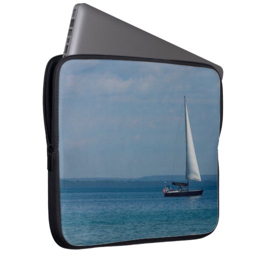 Sailing Mackinac Laptopschutzhülle (Vorne Rechts)