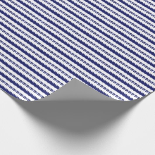 Sailor Blue & White Stripe (kleiner Maßstab) Geschenkpapier (Ecke)