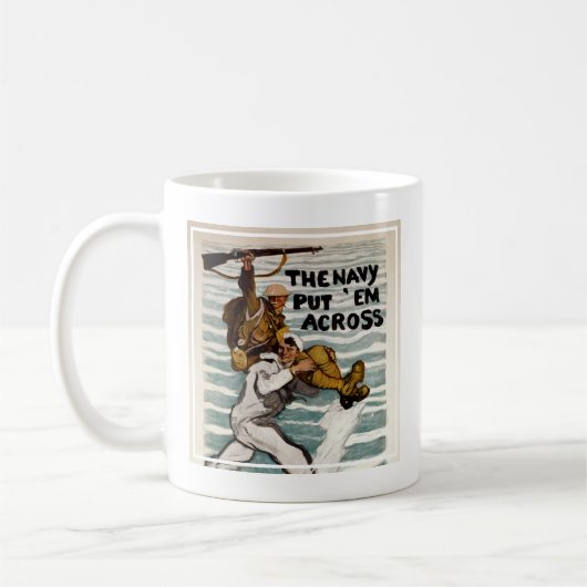Sailor Wading, als er einen Soldaten auf Schulter Kaffeetasse (Links)