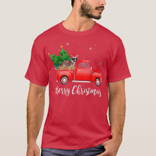 Saint Bernard Dog Riding Red Truck Weihnachten T-Shirt