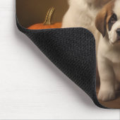 Saint Bernard Welppy Herbst Kürbis Mousepad (Ecke)
