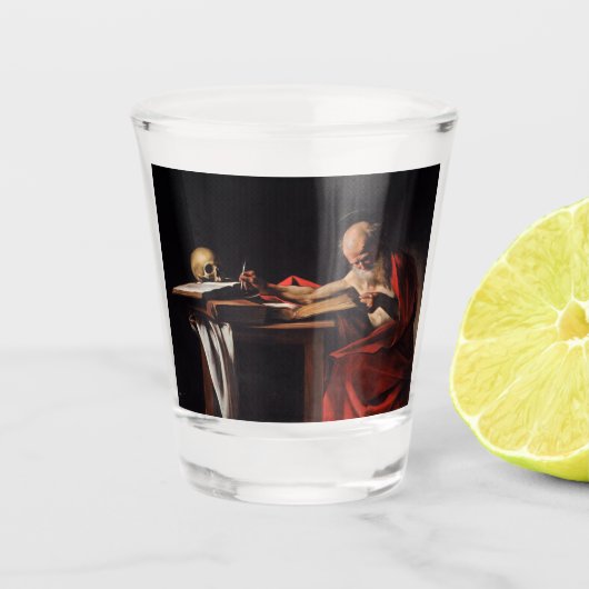 Saint Jerome Writing (von Caravaggio) Schnapsglas (Vorderseite)