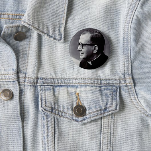 Saint Josemaria Escriva Button (Beispiel)
