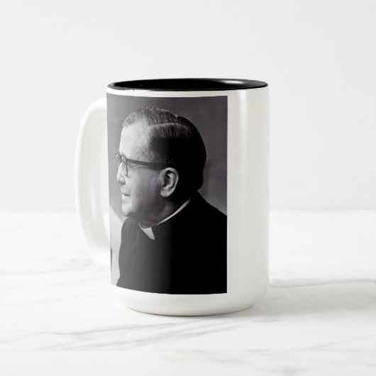 Saint Josemaria Escriva Zweifarbige Tasse (Vorderseite Links)