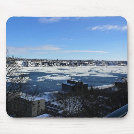 Saint Lawrence River im Winter, Quebec, Kanada Mousepad (Vorne)
