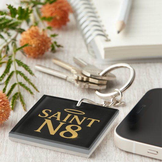 Saint N8 Schlüsselanhänger (Vorderseite rechts)