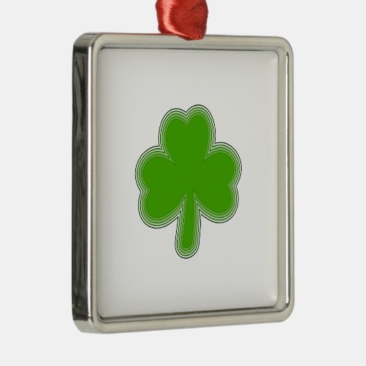 Saint-Patrick-Kleeblatt Zeichnend Silbernes Ornament (Rechts)