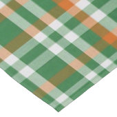 Saint Patrick's Day Irland Flaggenfarbener Gingham Tischdecke (Schrägansicht)