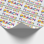 Saint Pete Beach, Florida. Farbiges Textmuster Geschenkpapier (Ecke)