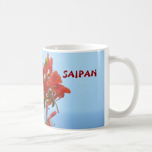 Saipan-Flammen-Blüten auf einem Ozean des Blaus Kaffeetasse (Rechts)
