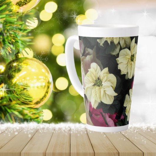 Saisonale Feiertage Poinsettias Milchtasse