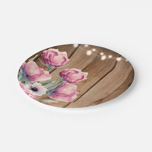 Saitenleuchten und Blume Rustikales Stallholz Pappteller (Schrägansicht)