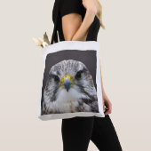 Sakerfalke Tasche (Von Nahem)