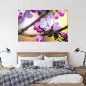 Sakura Blume und Buds im Schatten eines Baumes Leinwanddruck (Insitu (Schlafzimmer))
