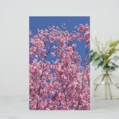 Sakura Kirschblüten im Blauen Briefpapier (Stehend Vorderseite)