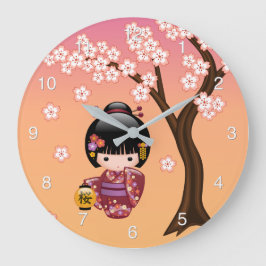 Sakura Kokeshi Doll - Geisha Girl on Peach Große Wanduhr
