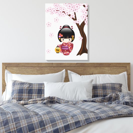 Sakura Kokeshi Doll - Niedliches japanisches Geish Leinwanddruck (Insitu (Schlafzimmer))