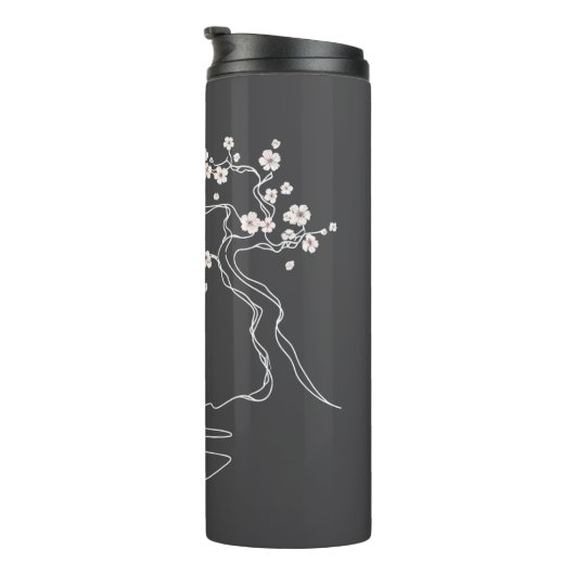 Sakura Serenity: Kimono Woman Thermal Tumbler Thermosbecher (Nach rechts gedreht)
