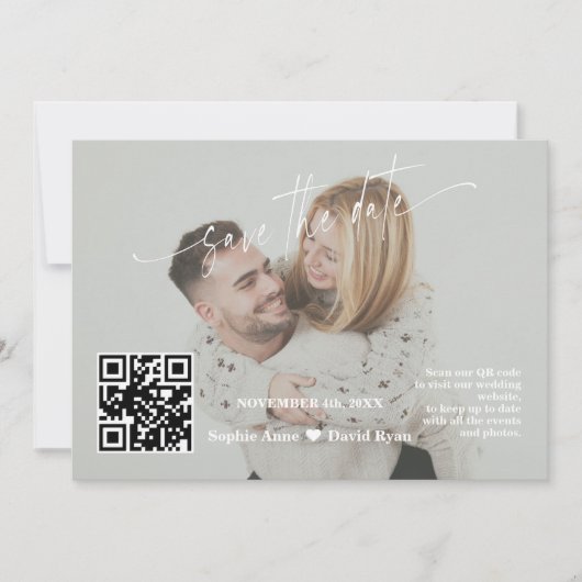 Salbei-Grün-Kalligrafie-QR-Code-Foto-Hochzeit Save The Date (Vorderseite)