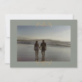 Salbei-Klassik-Foto-Monogramm-Hochzeit Save The Date (Rückseite)