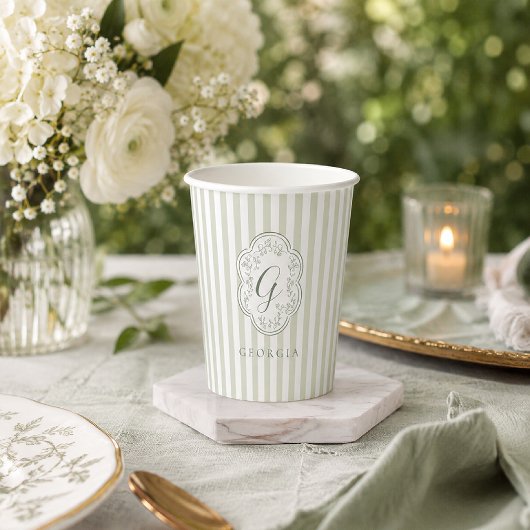 Salbeigrün gestreiftes botanisches Monogramm Pappbecher