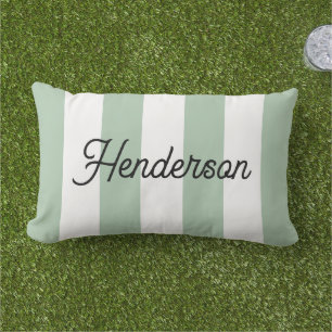 Salbeigrün und Weiß Cabana Streifen Monogramm Kissen Für Draußen