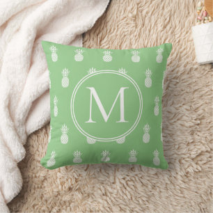 Salbeigrün und weiße Ananas Monogramm Kissen