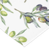 Salbeigrüne Aquarell-Oliven Tischdecke (Schrägansicht)