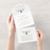 Salbeigrüne Babykleidung für Jungen Baby Shower All In One Einladung (Abreißen)
