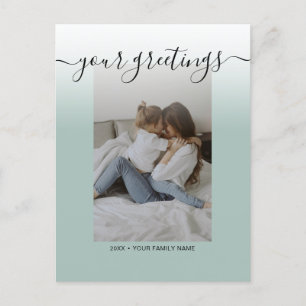 Salbeigrüne elegante Schriftfamilie Fotogrüße Postkarte