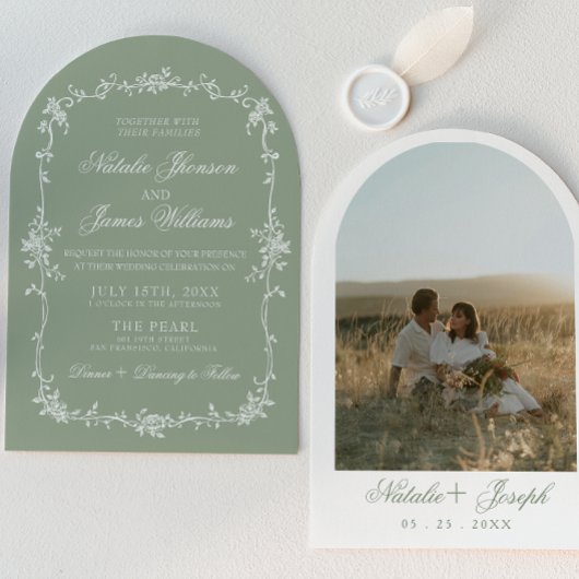 Salbeigrüne florale Boho-Botanical-Bogenhochzeit Einladung