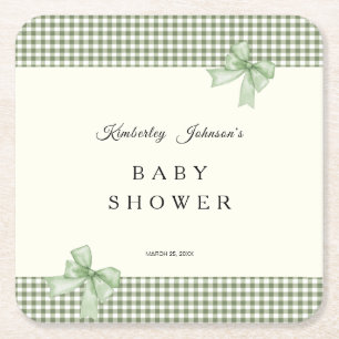 Salbeigrüne Gingham-Baby-Shower-Einladung & Schlei Rechteckiger Pappuntersetzer