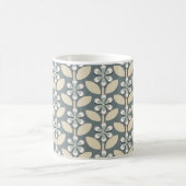 Salbeigrüne Retro-Blumen Kaffeetasse (Mittel)