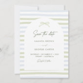 Salbeigrüne Streifen-Bogen-Hochzeit Einladung (Vorderseite)