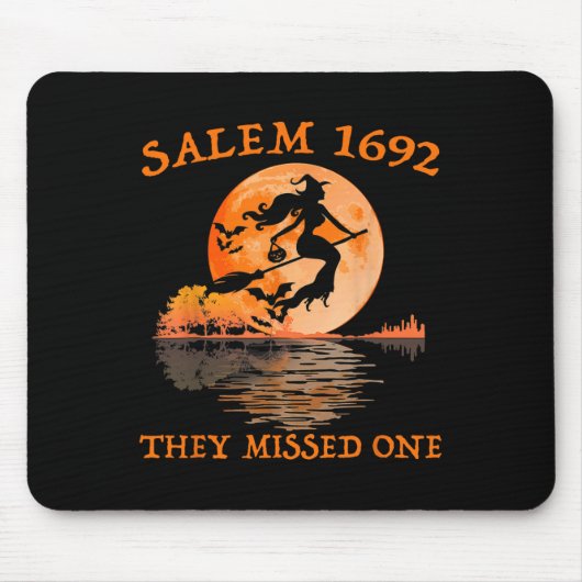 Salem 1692 verpasste eine Hexenmeistersaal Mousepad (Vorne)