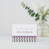 Salon-Geschenk-Zertifikat-lila graues Zickzack Rabattkarte (Stehend Vorderseite)