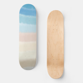 Salty Waves an der Küste Skateboard