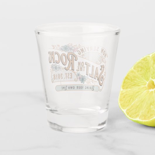 Salz auf den Felsen jetzt Servieren bringen Sie Ih Schnapsglas (Rückseite)