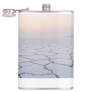 Salzlatten bei Morgendämmerung: Ätherische Minimal Flachmann