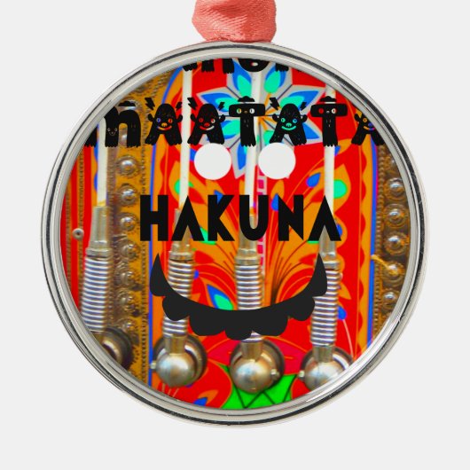 Samba Karnevalfarben Hakuna Matata blings.png Silbernes Ornament (Vorne)