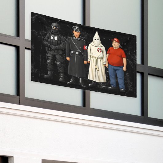 Same Different Costume Banner (Äußeres Gebäude)