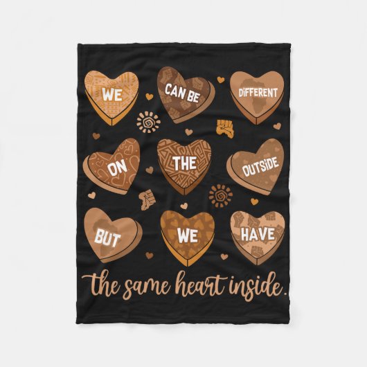 Same Heart Inside Black History Month Afrikanisch Fleecedecke (Vorderseite)