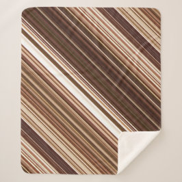 Samen und Nüsse in vielen Tönen aus braunem Streif Sherpadecke