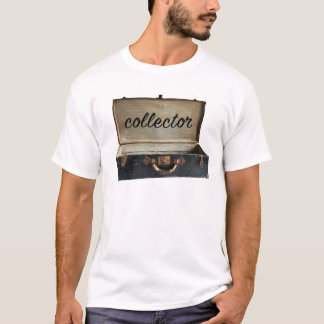 Sammlerwort auf alter antiker Truhe Koffern T-Shirt