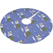 Samoyed Bringing the Christmas Tree Zuhause Polyester Weihnachtsbaumdecke (Schrägansicht)